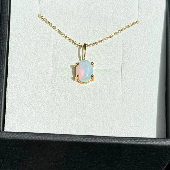 Natural Opal NWOT Necklace 14K yellow gold-filled. NEW. Natural Australian opal. - Picture 4 of 9